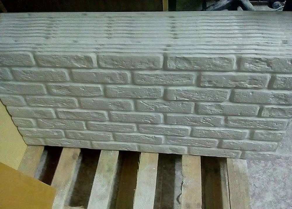 Model "Venice Bricks" Wall Panel